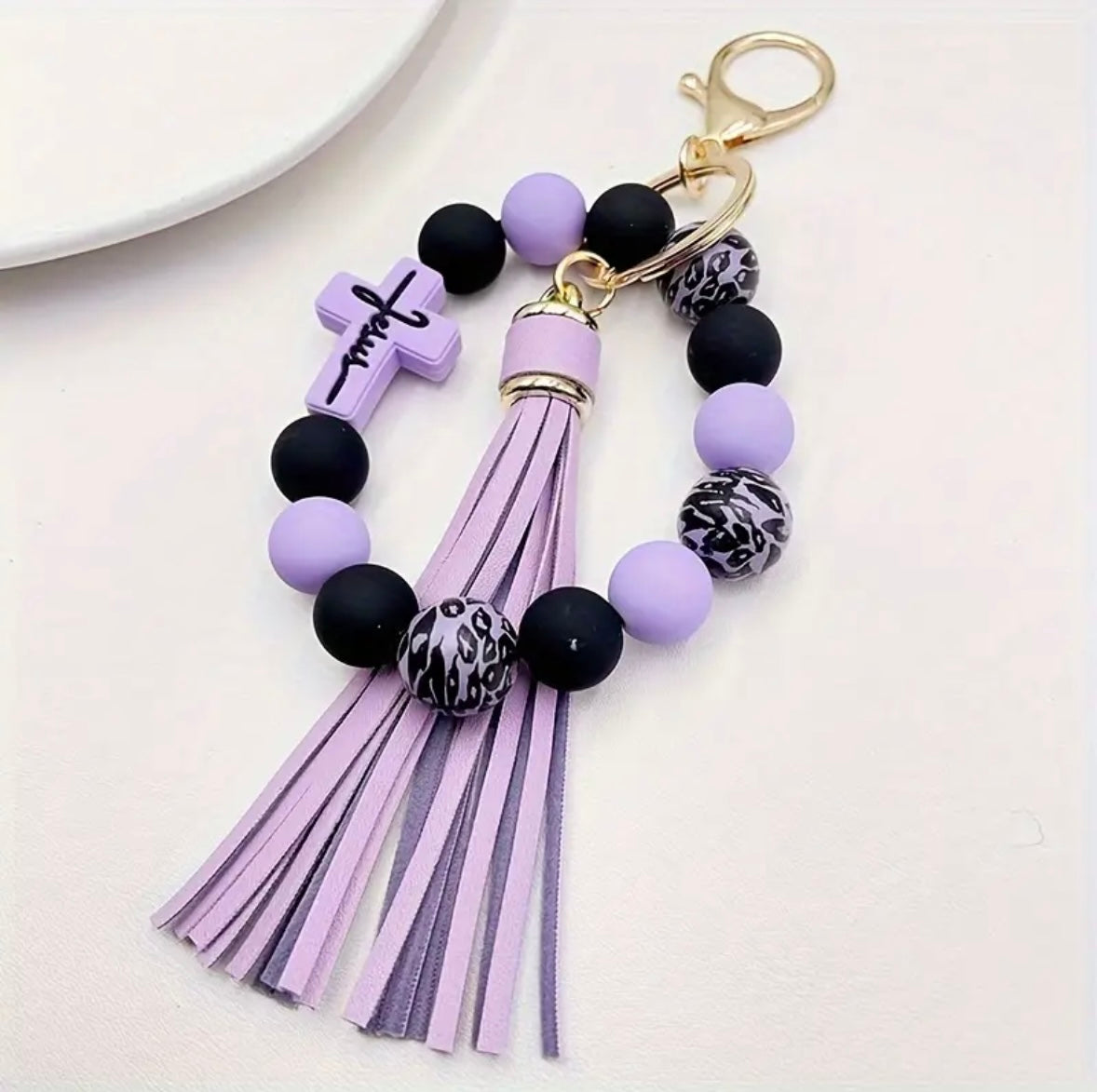 "Stylish Silicone Wooden Beaded Wristlet: Tassel Cross Keychain & Phone Lanyard – Perfect Women's Gift!"