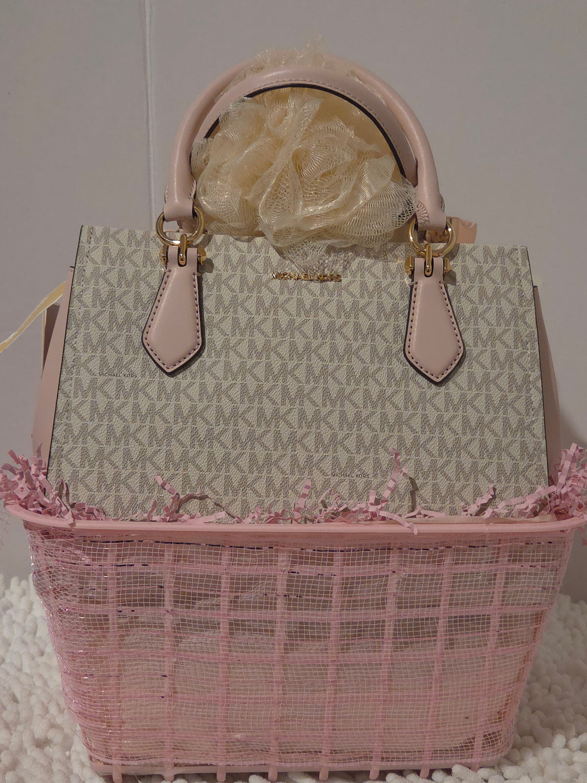 Michael Kors Marilyn Medium Signature Logo Convertible Satchel Gift Set