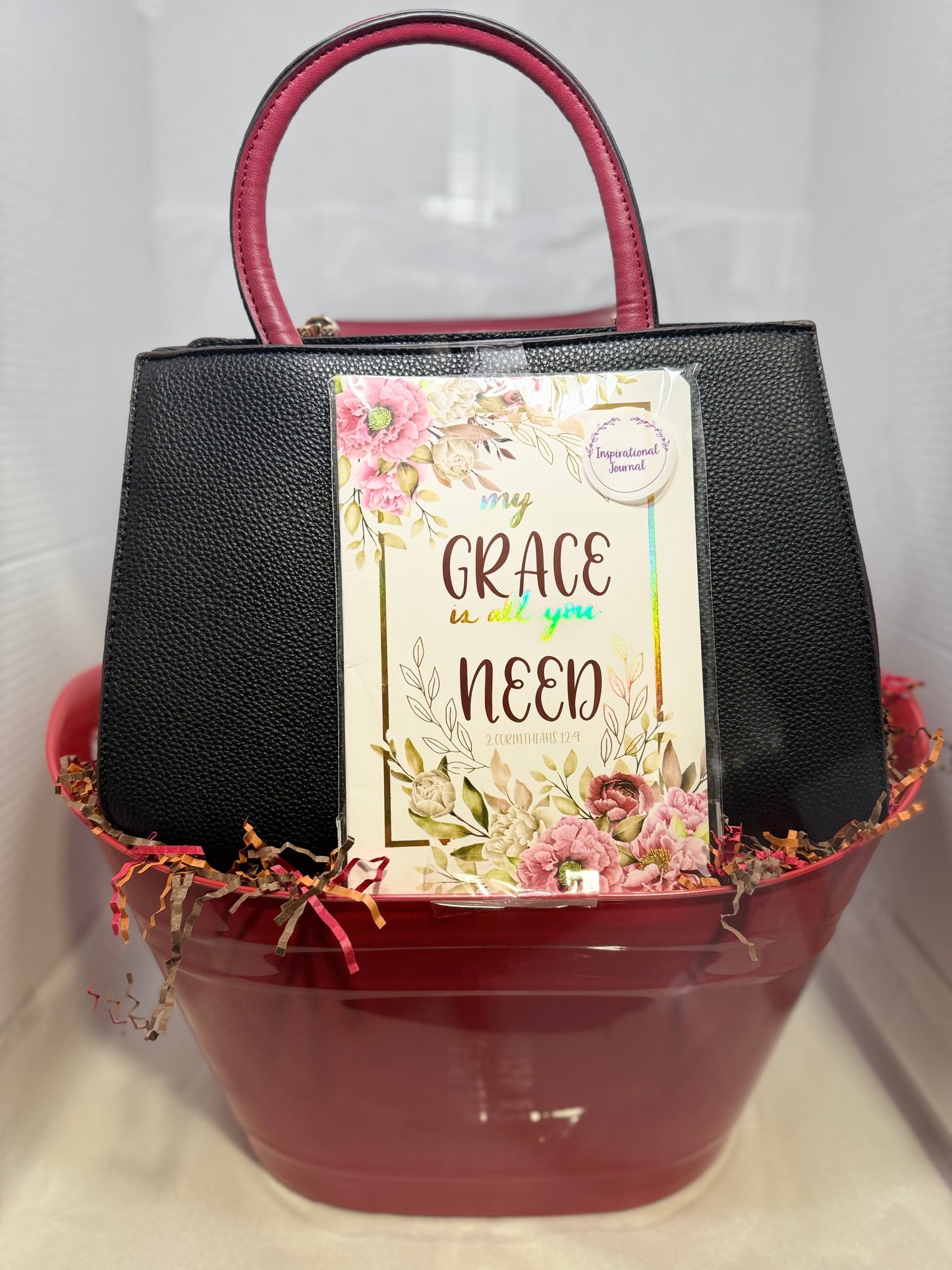 🎁 The "Autumn Dusk" Luxury Self-Care Basket**