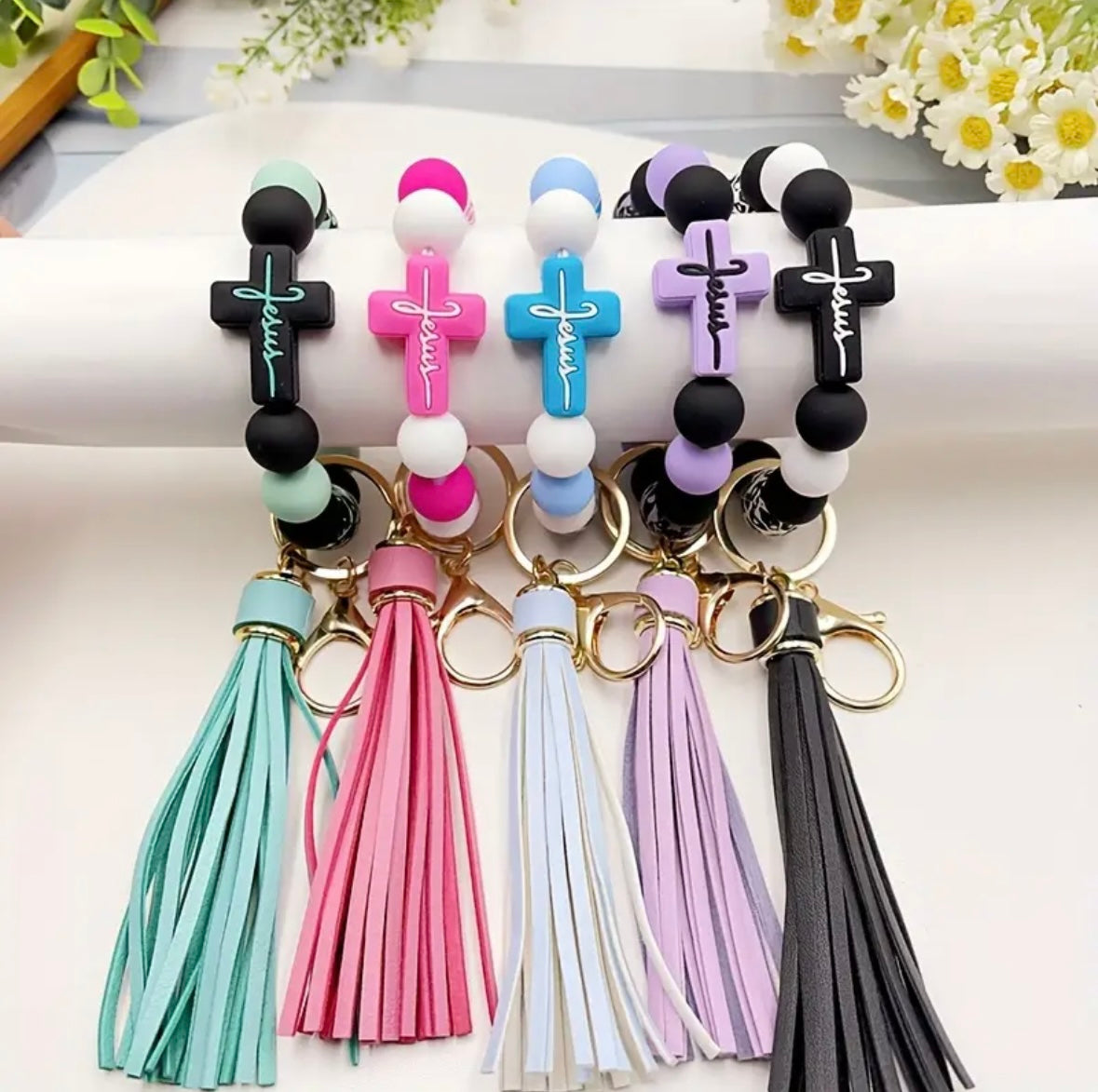 "Stylish Silicone Wooden Beaded Wristlet: Tassel Cross Keychain & Phone Lanyard – Perfect Women's Gift!"