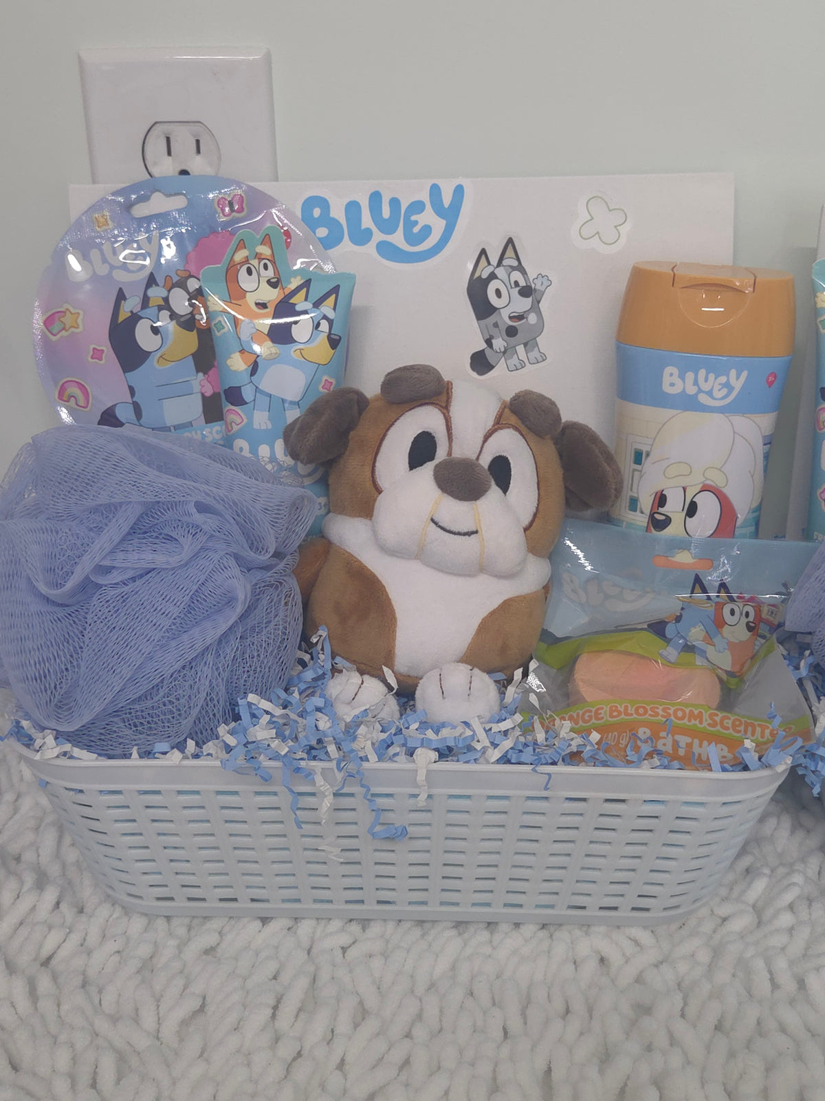 Deluxe Bluey-Themed Bath & Gift Basket