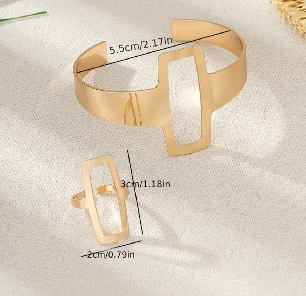 Trendy Geometric Square Jewelry Set - Hollowed Out Ring & Bracelet