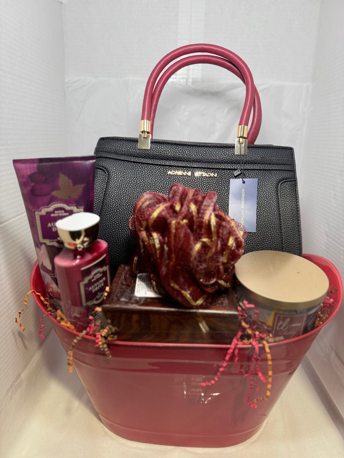 🎁 The "Autumn Dusk" Luxury Self-Care Basket**