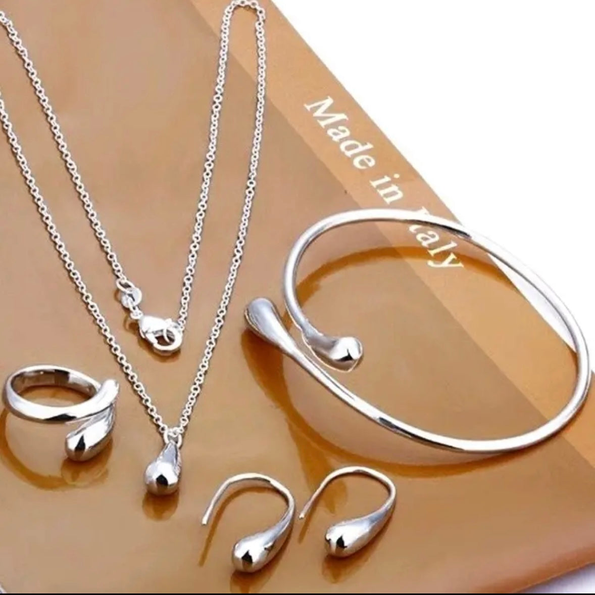 Exquisite Water Droplet Jewelry Set - Plated White K Alloy