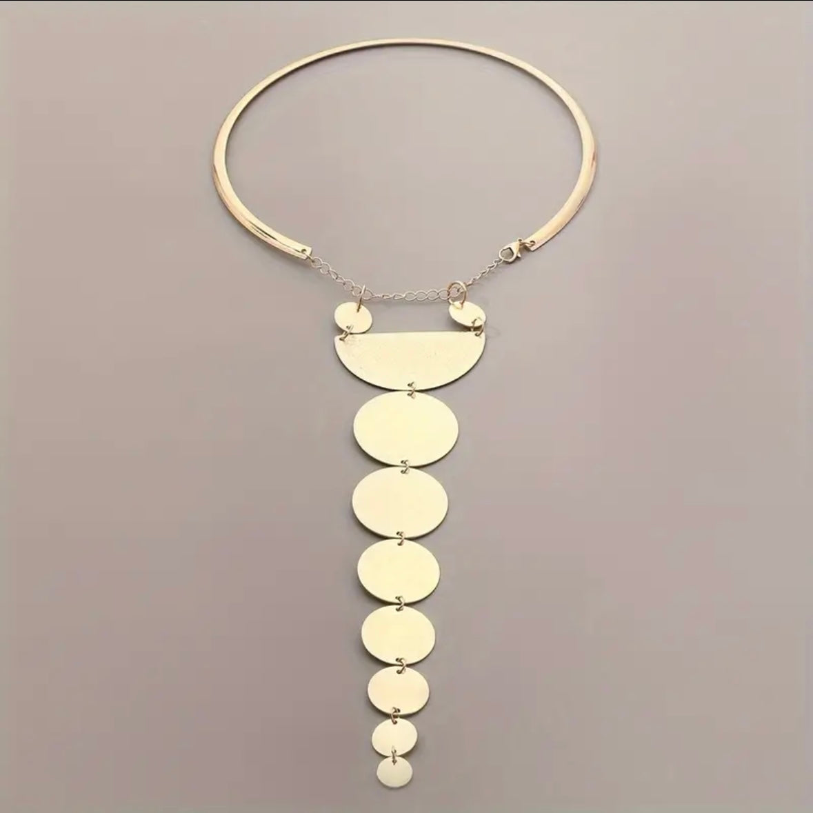 Elegant Golden Geometric Pendant Necklace - Perfect for Banquets & Parties