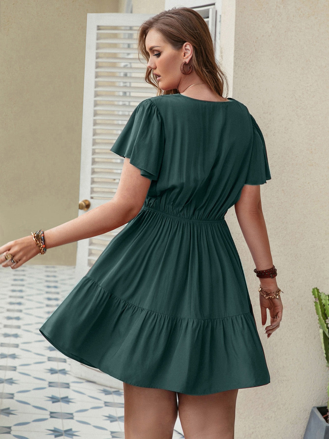 Plus Size Ruffle Hem V-Neck Short Sleeve Dress