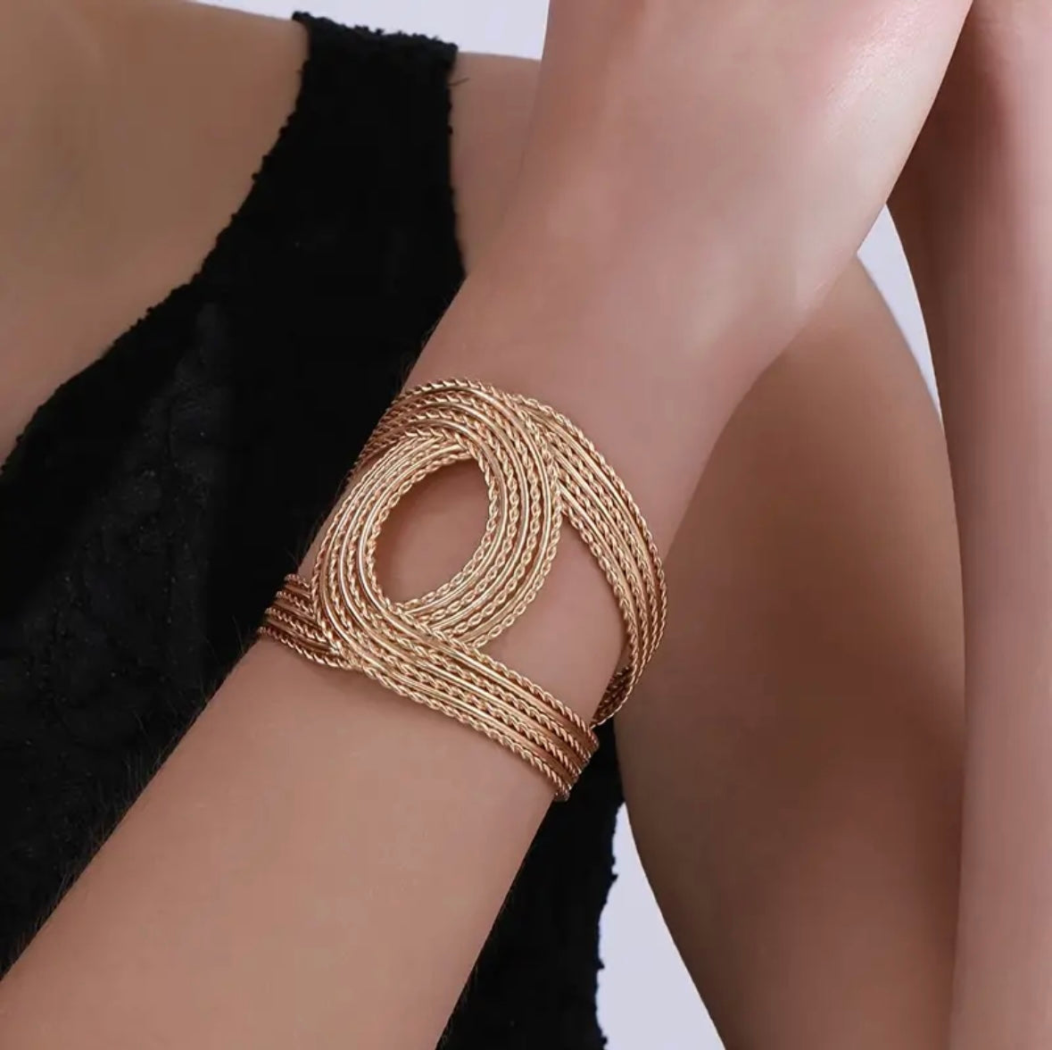 Elegant 14K Gold-Plated Open Cuff Bangle Bracelet – Adjustable