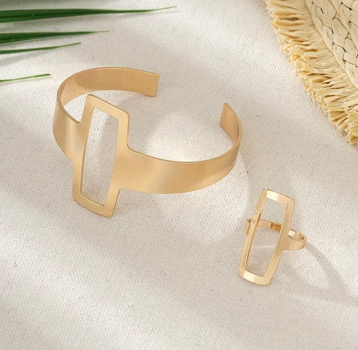 Trendy Geometric Square Jewelry Set - Hollowed Out Ring & Bracelet